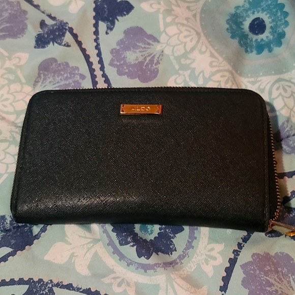 Aldo wallet - Picture 1 of 5